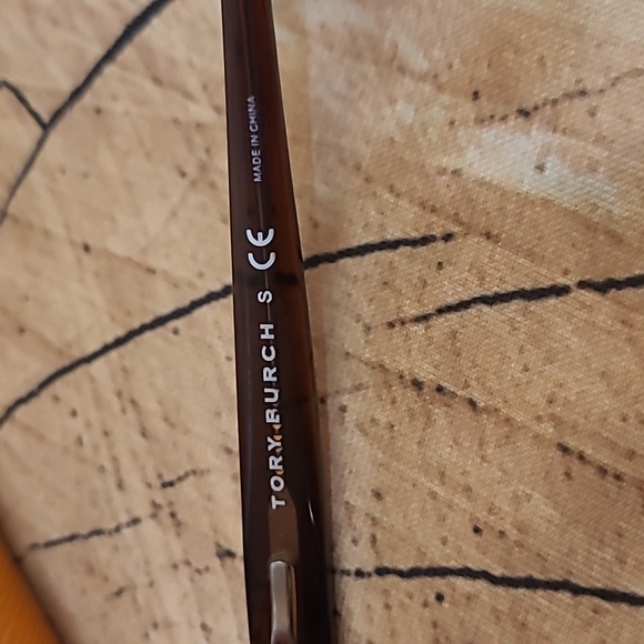 Tory Burch eyeglass frames with case - Picture 9 of 11